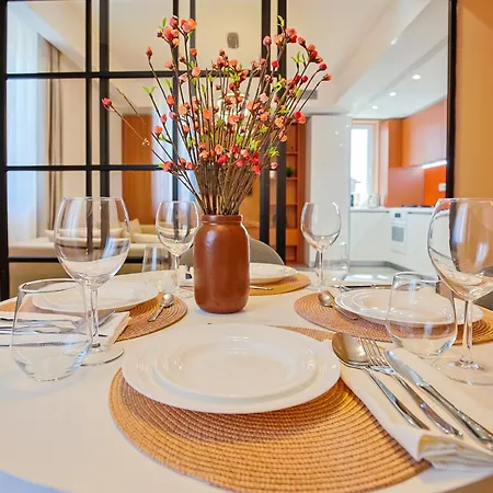 Juno New Boutique Building Apartment With Parking *