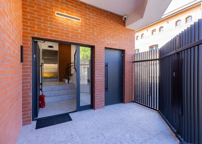 Apartment Juno New Boutique Building With Fee-based Parking *