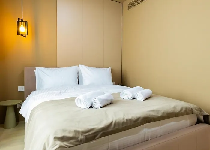 Juno New Boutique Building Apartment With Parking